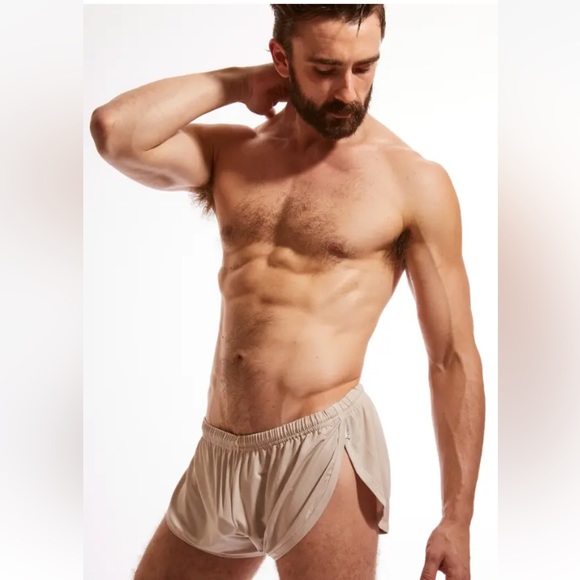 NWT N2N Bodywear Men's Dream Split Short - Nude, Small - Picture 3 of 7